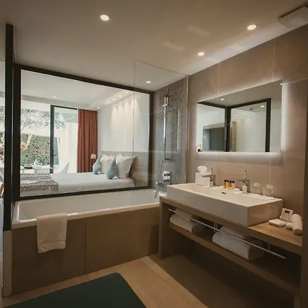 Hotel La 5 Etoiles Motte 5*