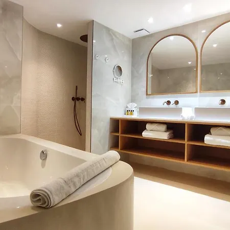 La 5 Etoiles Motte 5* لا غراند موت